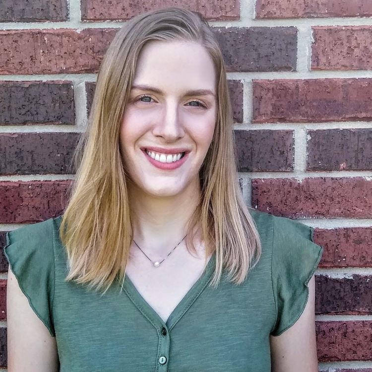 Anna Madden, author image