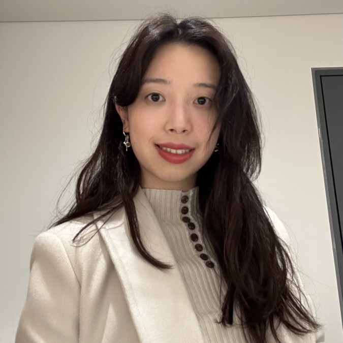 Lia Lao, author image