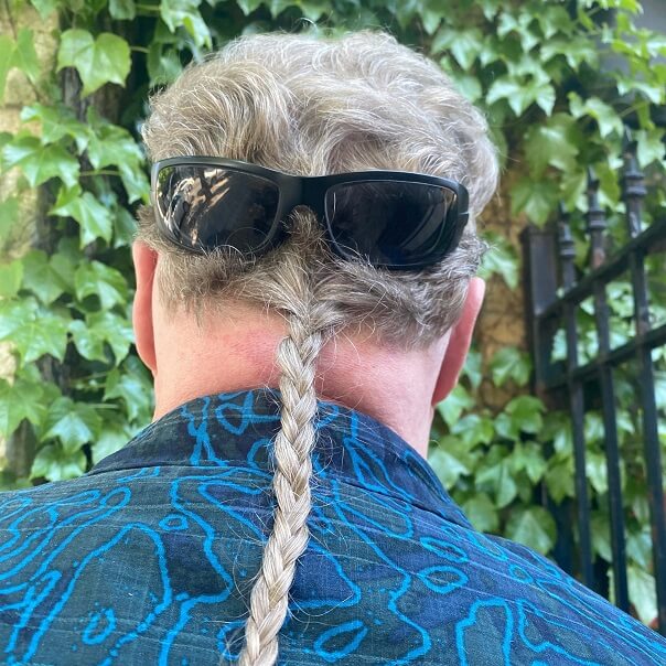 S.T. Eleu, author image